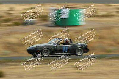 media/Jun-01-2025-CalClub SCCA (Sun) [[eae223c5dd]]/Group 1/Track Event 6/